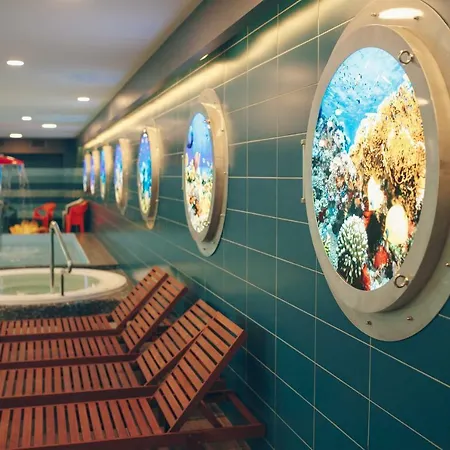 Daina Hotel 3*
